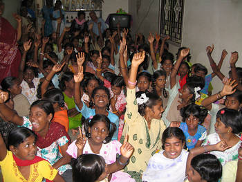 Wir geben hilfsbedürftigen Kindern in Südindien ein sicheres Zuhause und eine Perspektive fürs Leben.